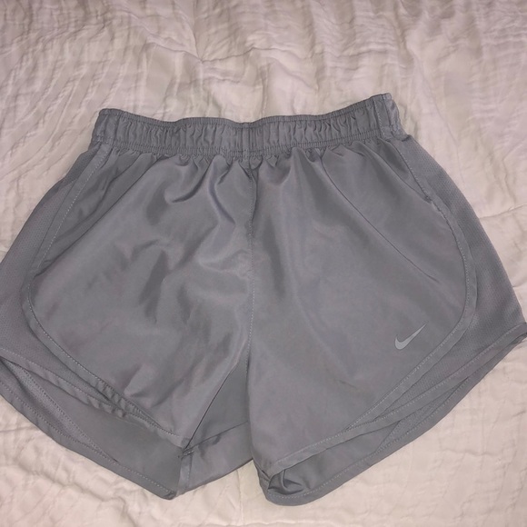 Nike Pants - Nike Tempo Women’s Running Shorts